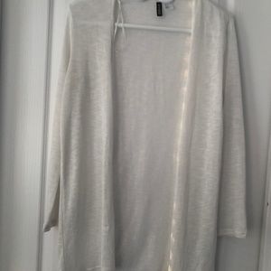 Coastal Chic Light Knit Medium Sweater